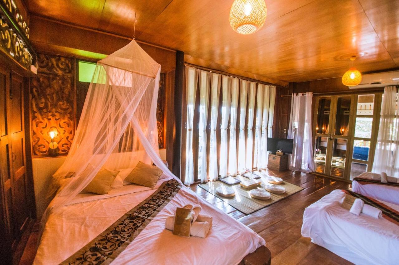 The Antique Riverside Resort Ban Pong  Exterior foto