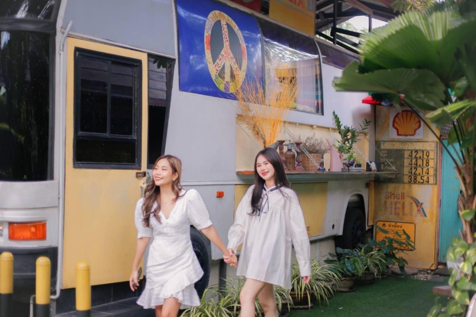 The Antique Riverside Resort Ban Pong  Exterior foto