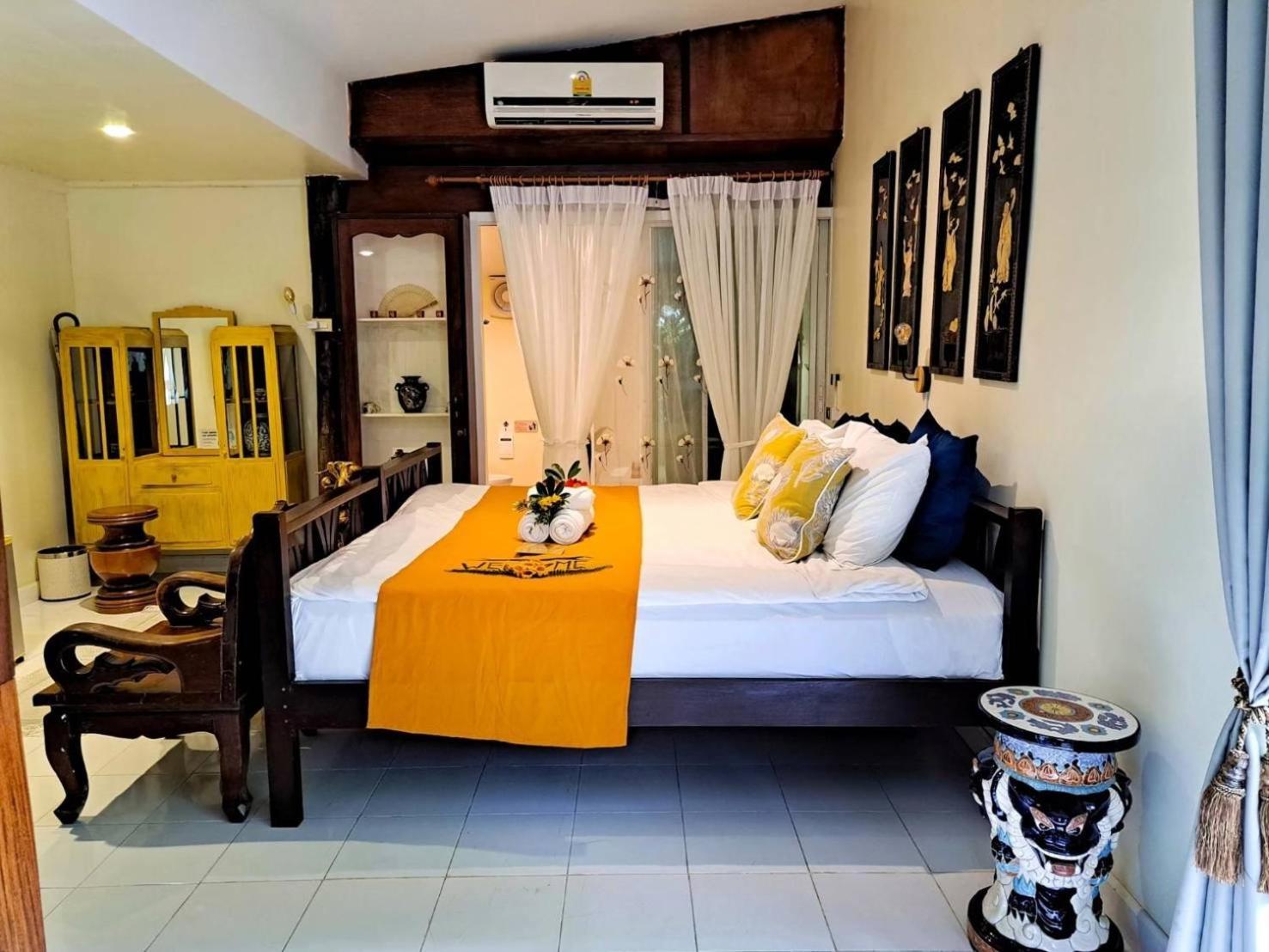 The Antique Riverside Resort Ban Pong  Exterior foto
