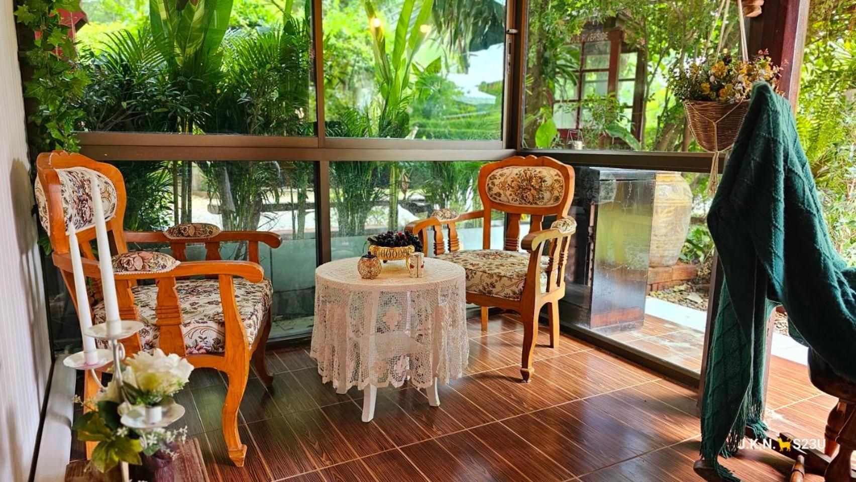 The Antique Riverside Resort Ban Pong  Exterior foto