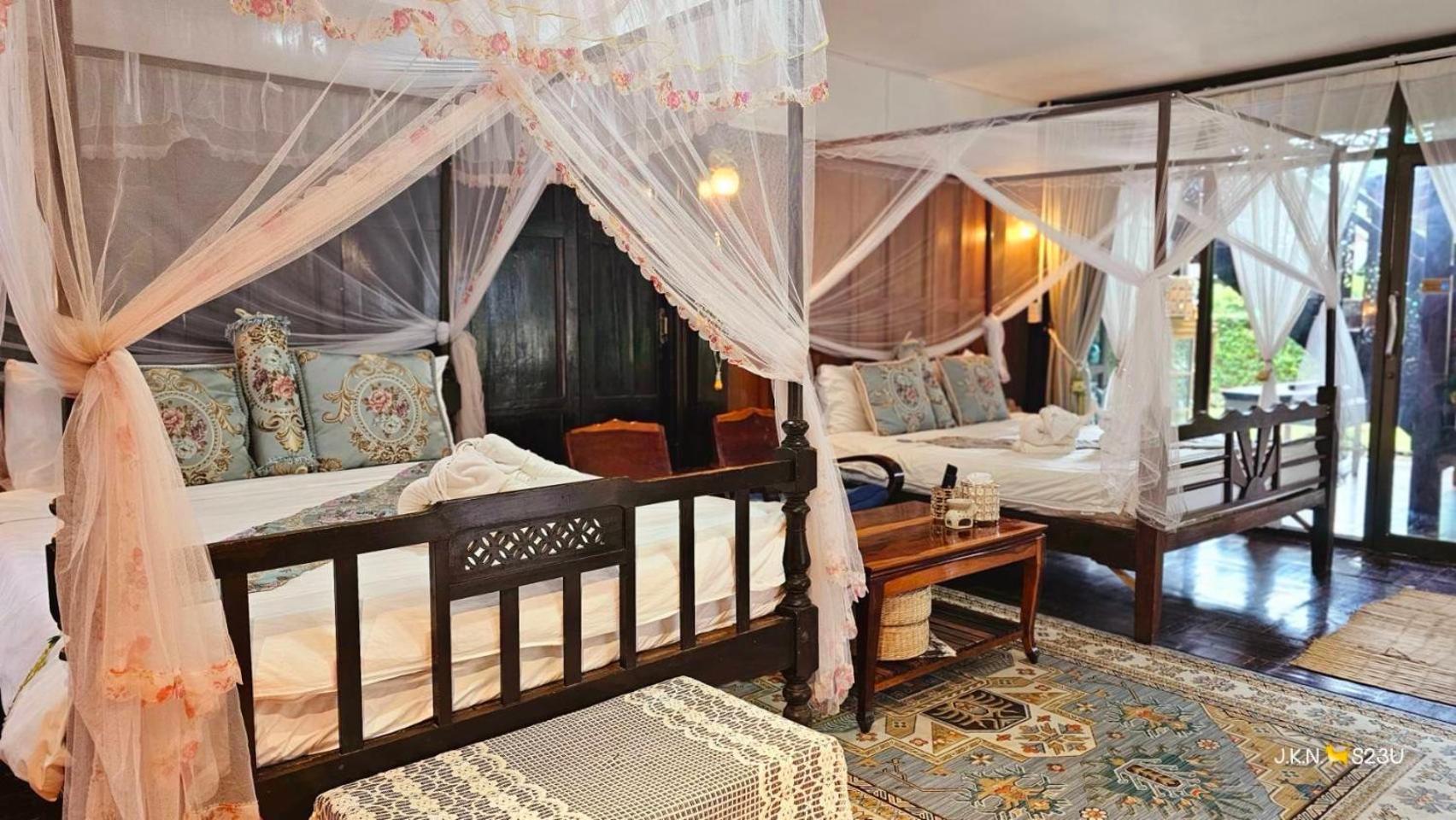 The Antique Riverside Resort Ban Pong  Exterior foto